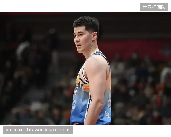 追求阵地进攻效率的山东高速,或将阿不都沙拉木视为内线战术发起点的理想人选。 追求阵地进攻效率的山东高速,或将阿不都沙拉木视为内线战术发起点的理想人选。